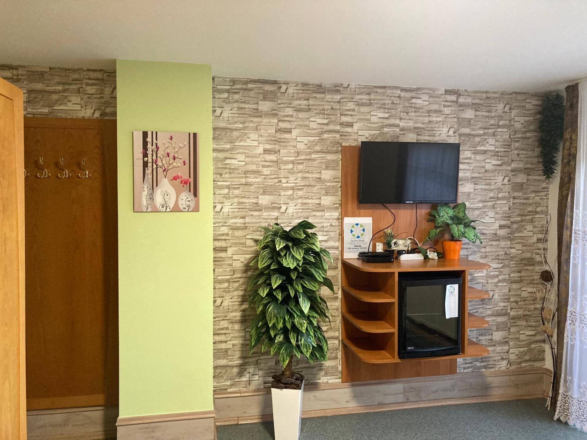 Szelim Motel Tatabánya Exteriér fotografie